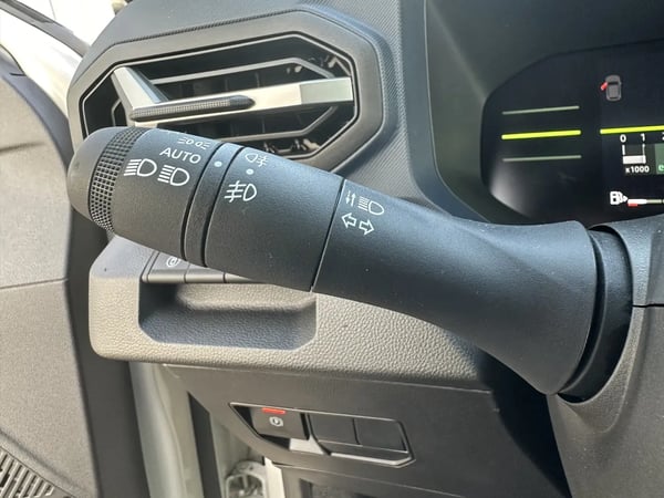Photo de la voiture DACIA DUSTER TCe 130 4x2 Journey