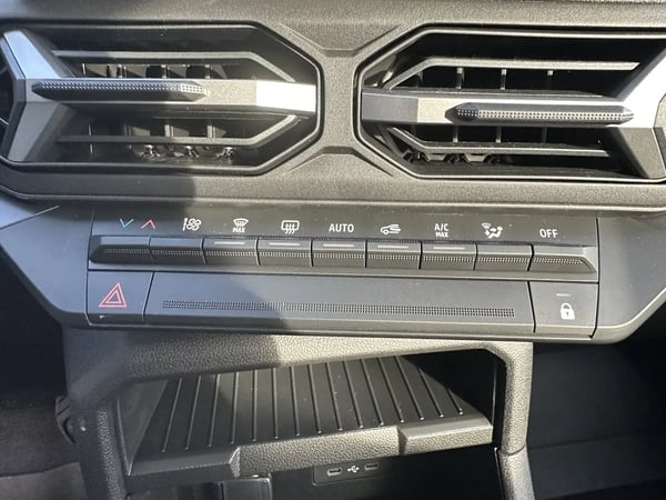 Photo de la voiture DACIA DUSTER TCe 130 4x2 Journey