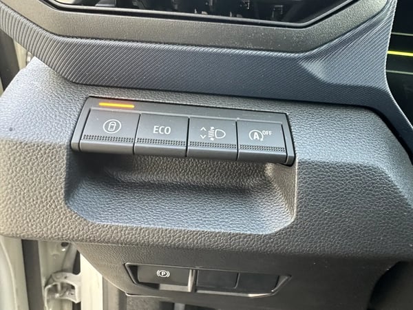 Photo de la voiture DACIA DUSTER TCe 130 4x2 Journey
