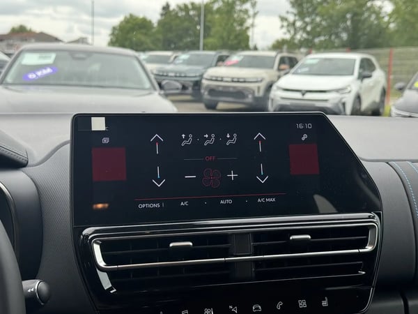 Photo de la voiture CITROEN C5 AIRCROSS 1.2 Hybride 145ch MAX boite automatique