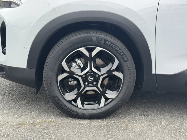 Photo de la voiture CITROEN C5 AIRCROSS 1.2 Hybride 145ch MAX boite automatique