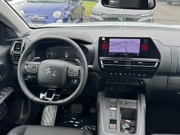 Photo de la voiture CITROEN C5 AIRCROSS 1.2 Hybride 145ch MAX boite automatique