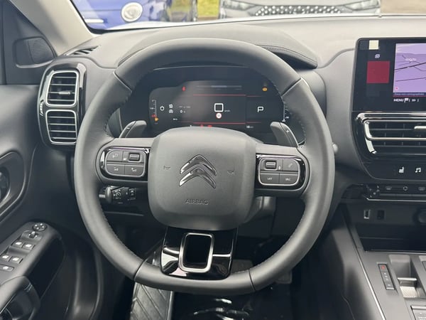 Photo de la voiture CITROEN C5 AIRCROSS 1.2 Hybride 145ch MAX boite automatique