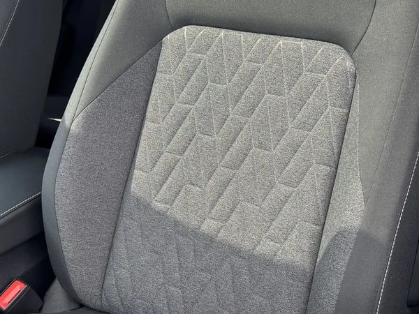 Photo de la voiture VOLKSWAGEN GOLF 2.0 TDI SCR 150 DSG7 Life Plus