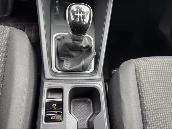Photo de la voiture VOLKSWAGEN CADDY MAXI 2.0 TDI 102 BVM6