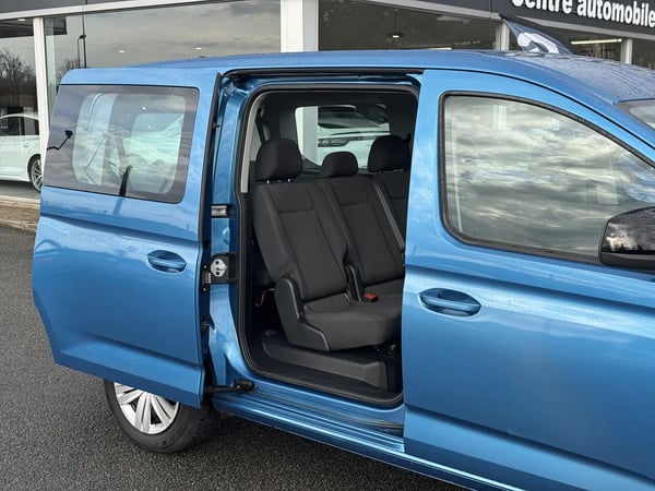 Photo de la voiture VOLKSWAGEN CADDY MAXI 2.0 TDI 102 BVM6