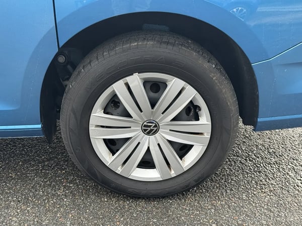 Photo de la voiture VOLKSWAGEN CADDY MAXI 2.0 TDI 102 BVM6