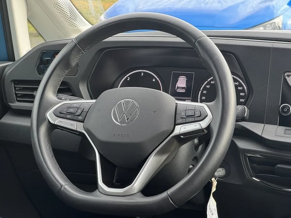 Photo de la voiture VOLKSWAGEN CADDY MAXI 2.0 TDI 102 BVM6
