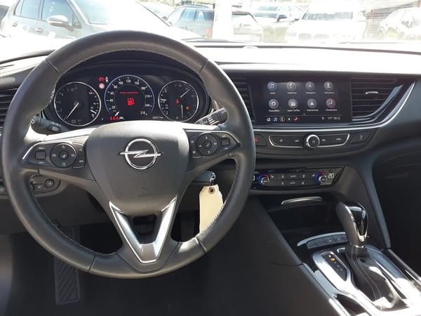 Photo de la voiture OPEL INSIGNIA GRAND SPORT 2.0 Diesel 174 ch BVA8 Elegance Business