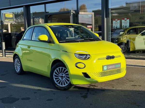 Photo de présentation de la voiture FIAT 500e BERLINE 500 e 95ch Pack Confort MY24 JAUNE