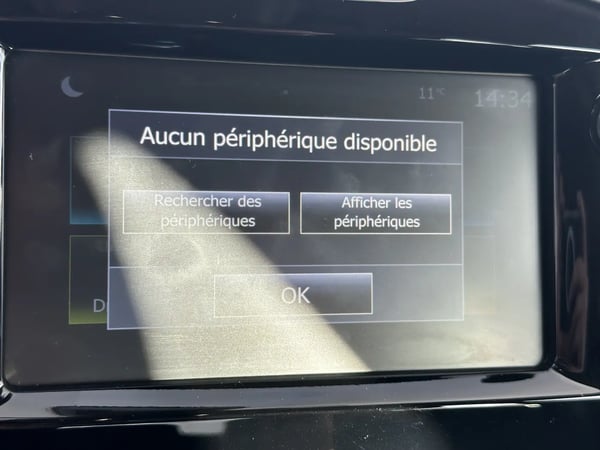 Photo de la voiture RENAULT CLIO IV TCe 90 E6C Intens