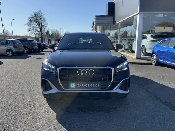 Photo de la voiture AUDI Q2 30 TDI 116 S tronic 7 S-line