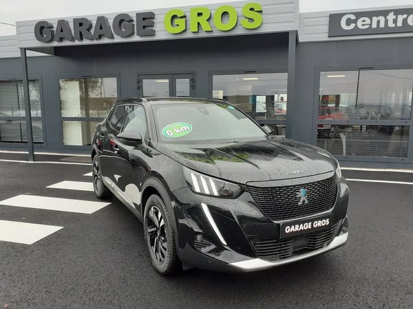 Photo de la voiture PEUGEOT 2008 Moteur electrique 136 ch GT Line