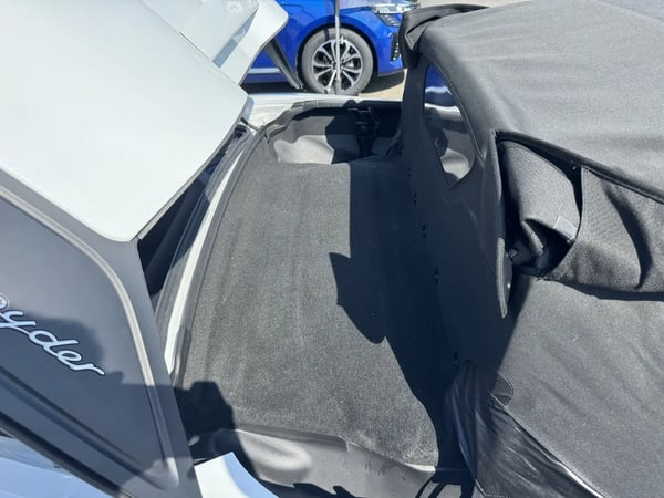 Photo de la voiture PORSCHE BOXSTER SPYDER 3.8i 375 ch