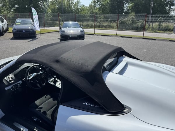 Photo de la voiture PORSCHE BOXSTER SPYDER 3.8i 375 ch