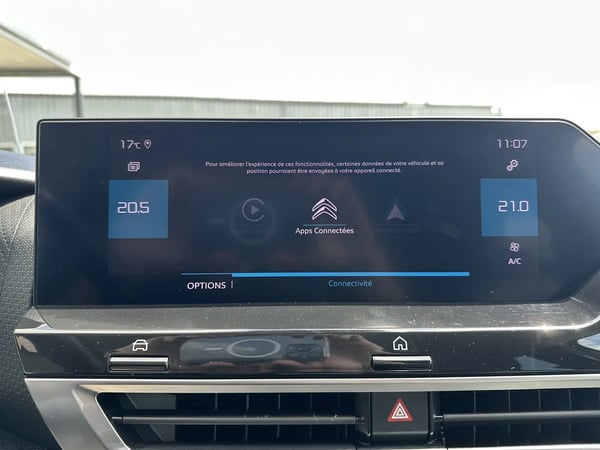 Photo de la voiture CITROEN C4 BlueHDi 130 S&S EAT8 Shine