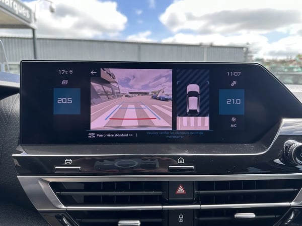 Photo de la voiture CITROEN C4 BlueHDi 130 S&S EAT8 Shine