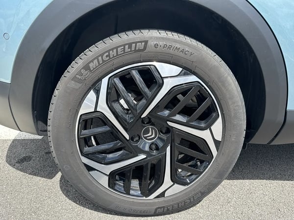 Photo de la voiture CITROEN C4 BlueHDi 130 S&S EAT8 Shine