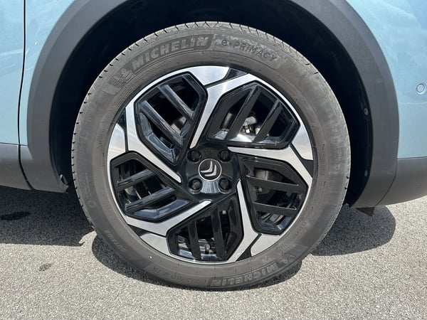 Photo de la voiture CITROEN C4 BlueHDi 130 S&S EAT8 Shine
