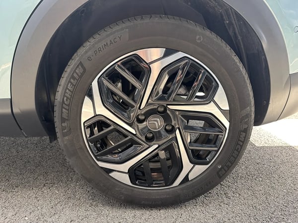 Photo de la voiture CITROEN C4 BlueHDi 130 S&S EAT8 Shine