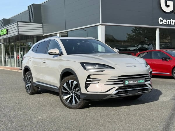 Photo de présentation de la voiture BYD SEAL U 1.5l DM-i 218 ch PHEV Boost