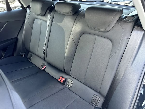 Photo de la voiture AUDI Q2 35 TFSI 150 S tronic 7 S line