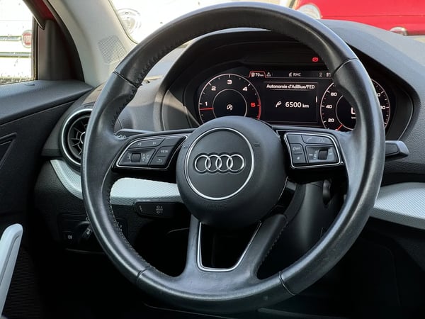 Photo de la voiture AUDI Q2 30 TDI 116 BVM6 Design