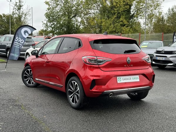 Photo de la voiture RENAULT CLIO V TCe 90 GSR2 Techno