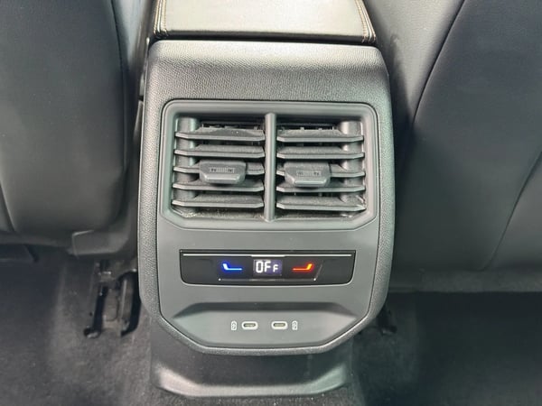 Photo de la voiture CUPRA FORMENTOR 1.5 TSI 150 ch V