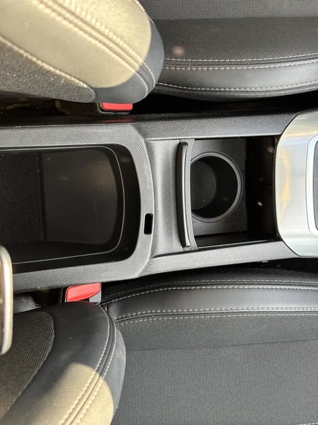 Photo de la voiture PEUGEOT 308 PureTech 130ch S&S BVM6 Allure