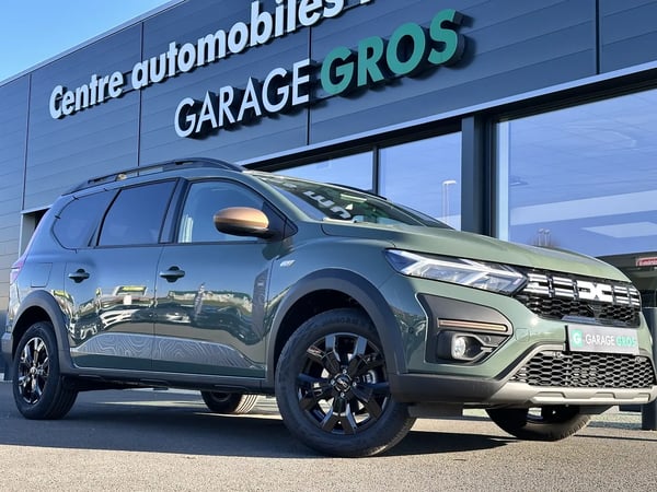 Photo de la voiture DACIA JOGGER TCe 110 5 places GSR2 Extreme +