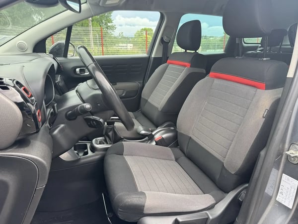Photo de la voiture CITROEN C3 AIRCROSS BlueHDi 100 BVM5 Feel