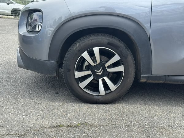 Photo de la voiture CITROEN C3 AIRCROSS BlueHDi 100 BVM5 Feel