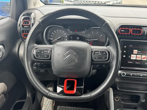 Photo de la voiture CITROEN C3 AIRCROSS BlueHDi 100 BVM5 Feel
