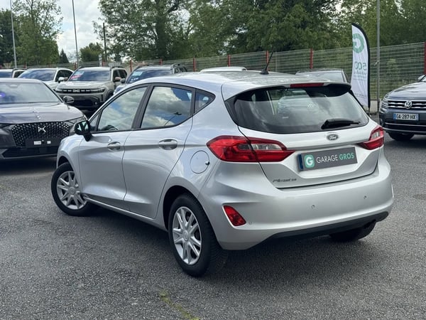 Photo de la voiture FORD FIESTA 1.5 TDCi 85 ch S&S BVM6 Trend
