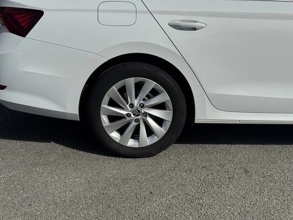 Photo de la voiture SKODA OCTAVIA 2.0 TDI 116 ch Business