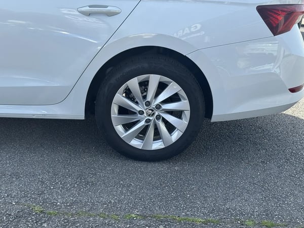 Photo de la voiture SKODA OCTAVIA 2.0 TDI 116 ch Business