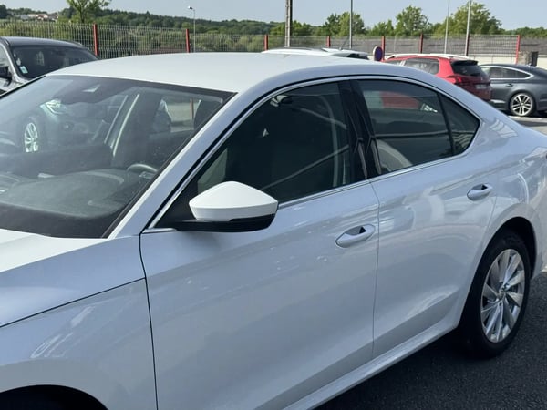 Photo de la voiture SKODA OCTAVIA 2.0 TDI 116 ch Business