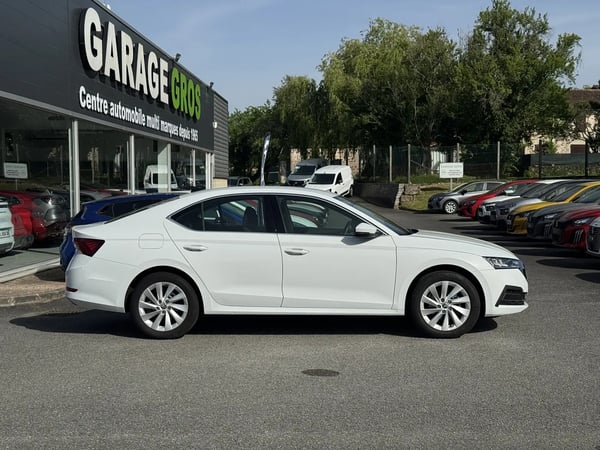 Photo de la voiture SKODA OCTAVIA 2.0 TDI 116 ch Business
