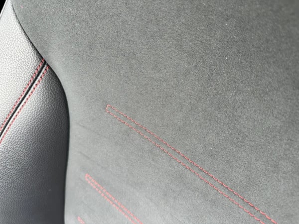 Photo de la voiture MERCEDES CLASSE A BERLINE 200 7G-DCT AMG Line