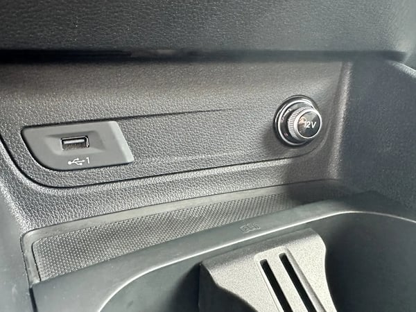 Photo de la voiture AUDI Q2 30 TDI 116 BVM6 Advanced