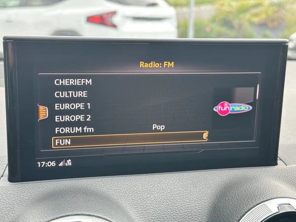 Photo de la voiture AUDI Q2 30 TDI 116 BVM6 Advanced