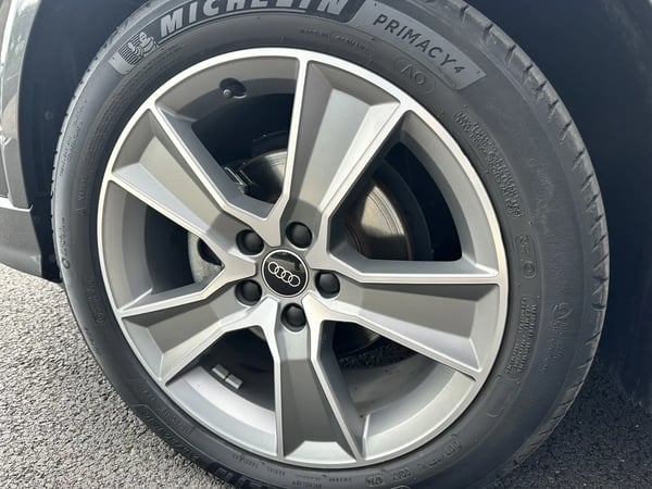 Photo de la voiture AUDI Q2 30 TDI 116 BVM6 Advanced