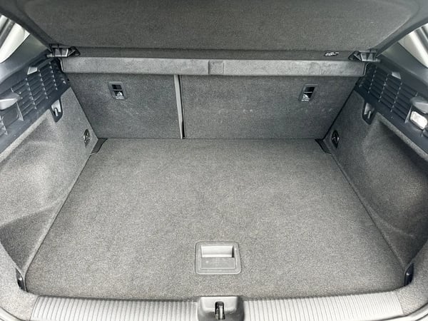 Photo de la voiture AUDI Q2 30 TDI 116 BVM6 Advanced