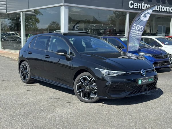 Photo de présentation de la voiture VOLKSWAGEN GOLF 2.0 TDI 150 DSG7 R-Line