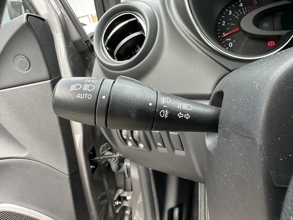 Photo de la voiture RENAULT CAPTUR dCi 110 Energy Intens