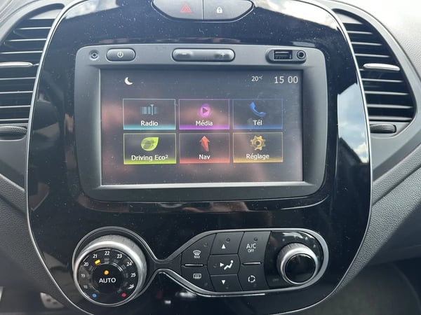 Photo de la voiture RENAULT CAPTUR dCi 110 Energy Intens