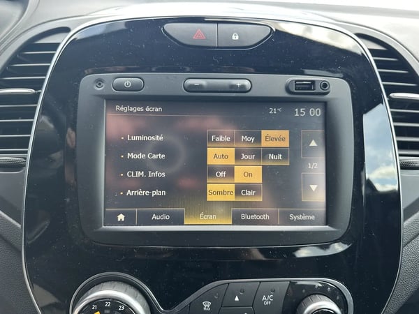 Photo de la voiture RENAULT CAPTUR dCi 110 Energy Intens