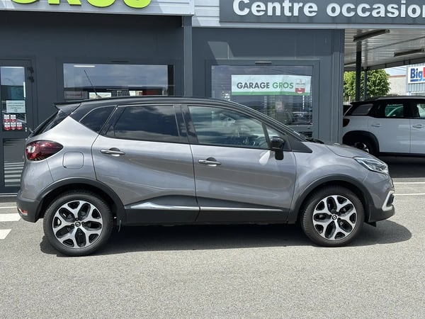 Photo de la voiture RENAULT CAPTUR dCi 110 Energy Intens