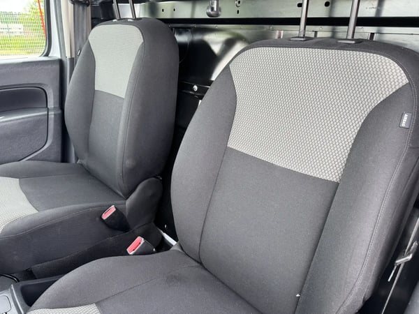 Photo de la voiture RENAULT KANGOO E-TECH ELECTRIQUE ELECTRIQUE ACHAT INTEGRAL CONFORT-19